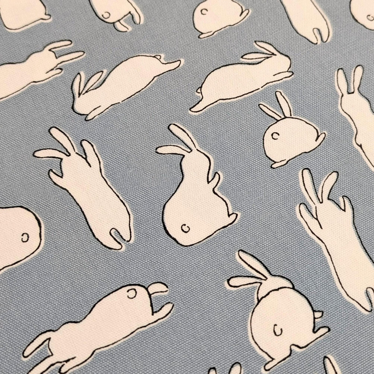 Hishiei - White Rabbits Cotton Oxford - Blue