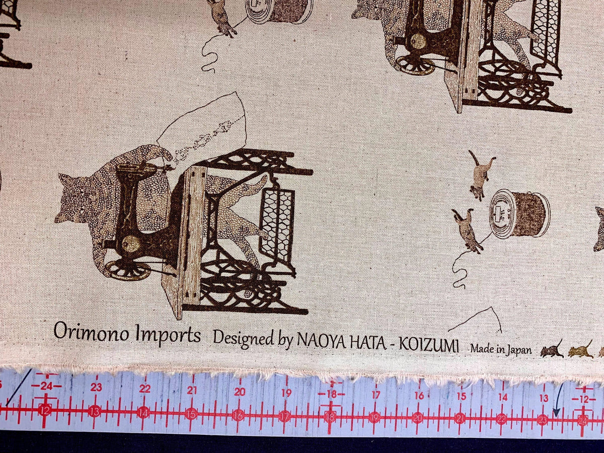 Koizumi - Purr-Fect Stitches Cats with Sewing Machines Cotton/Linen Canvas - Pink Brown