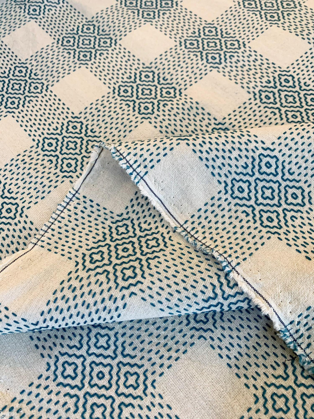 Olympus - Sashiko Sakizomemomen Fabric by the Yard - White Green