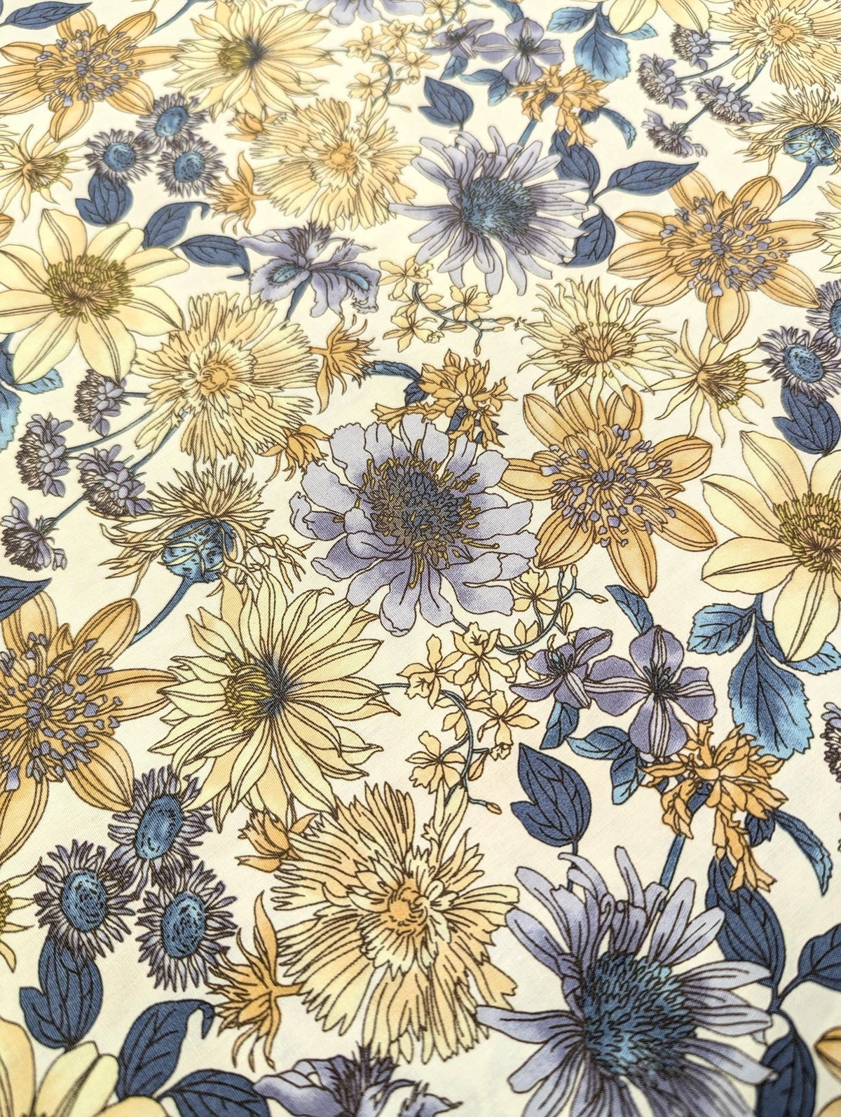 Hokkoh - Meadow Bouquet Cotton Fabric - White