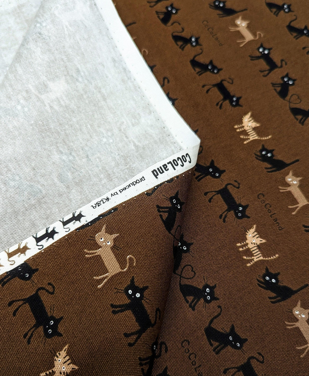 Hishiei - Cocoland Mini Cat Cotton Oxford - Brown