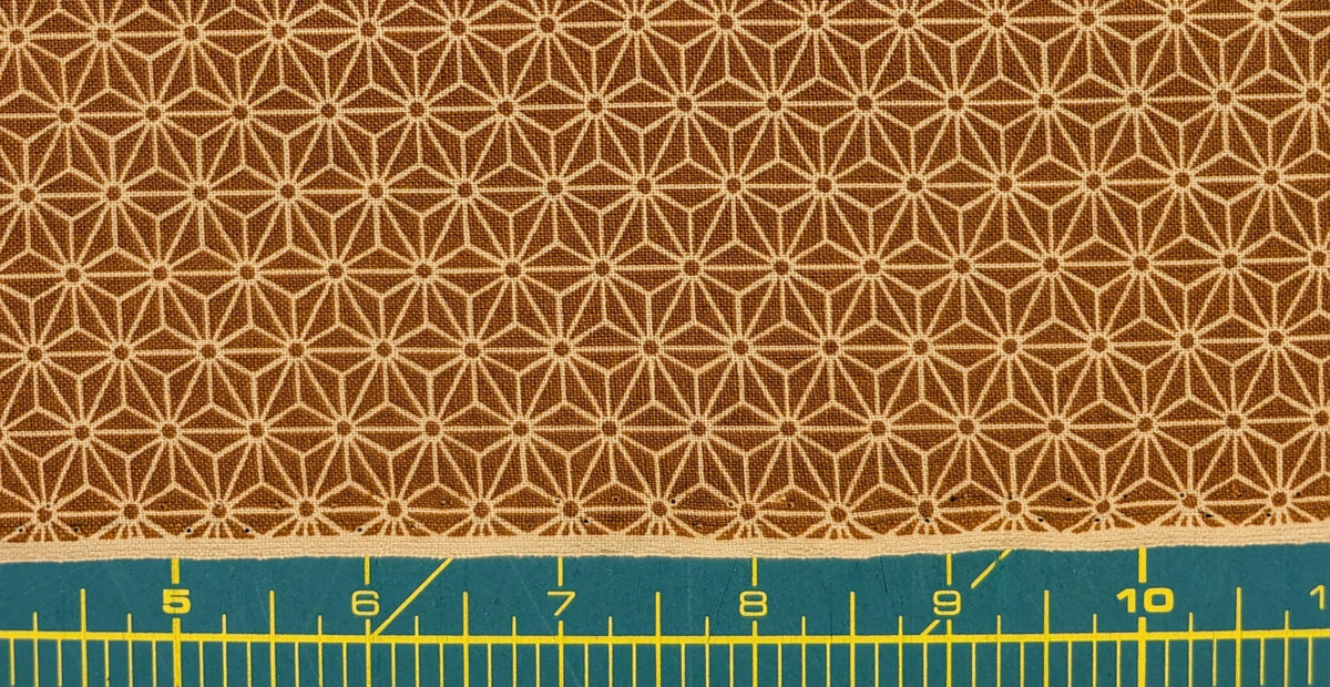 Sevenberry Small Asanoha stars Japanese cotton fabric 88222-2-12 beige & orange